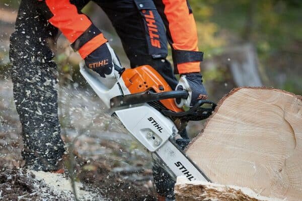 stihl ms 261 chainsaw - Image 4